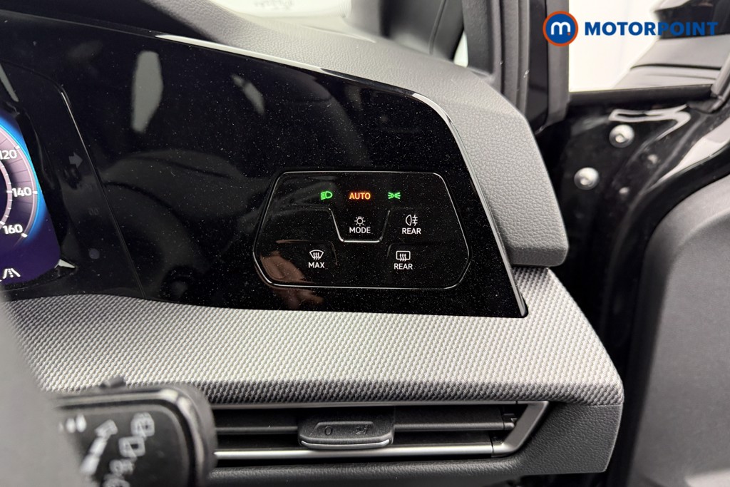 Volkswagen Golf R-Line Automatic Diesel Hatchback - Stock Number (1542417) - 14th supplementary image