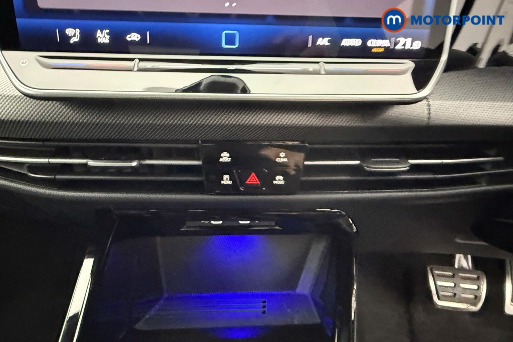 Volkswagen Golf R-Line Automatic Diesel Hatchback - Stock Number (1542418) - 11th supplementary image