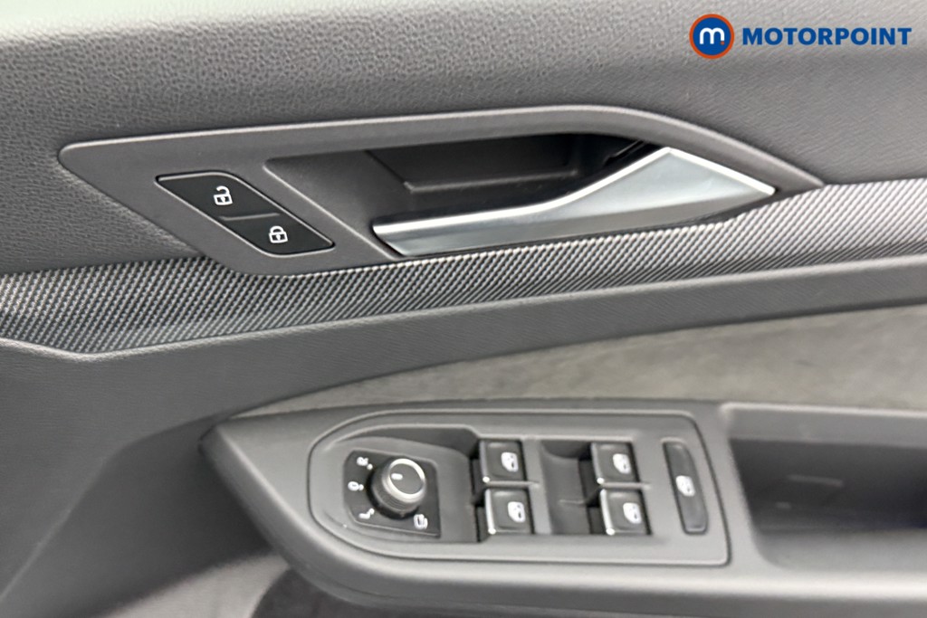 Volkswagen Golf R-Line Automatic Diesel Hatchback - Stock Number (1542418) - 16th supplementary image