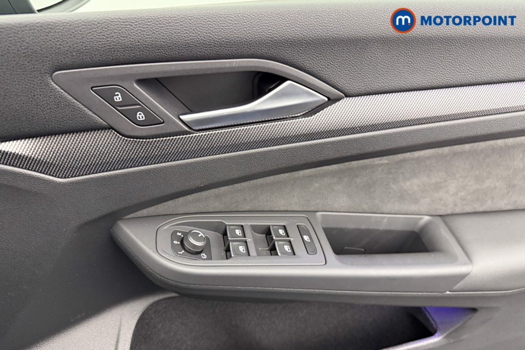 Volkswagen Golf R-Line Automatic Diesel Hatchback - Stock Number (1542419) - 15th supplementary image