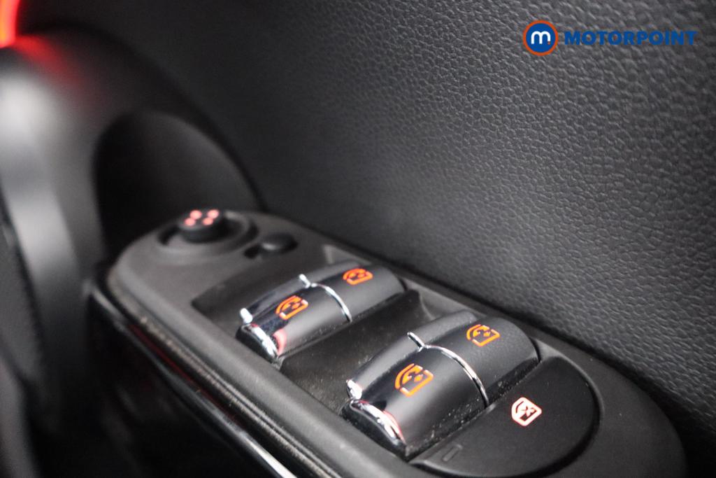 Mini Hatchback Cooper Classic Manual Petrol Hatchback - Stock Number (1543113) - 12th supplementary image