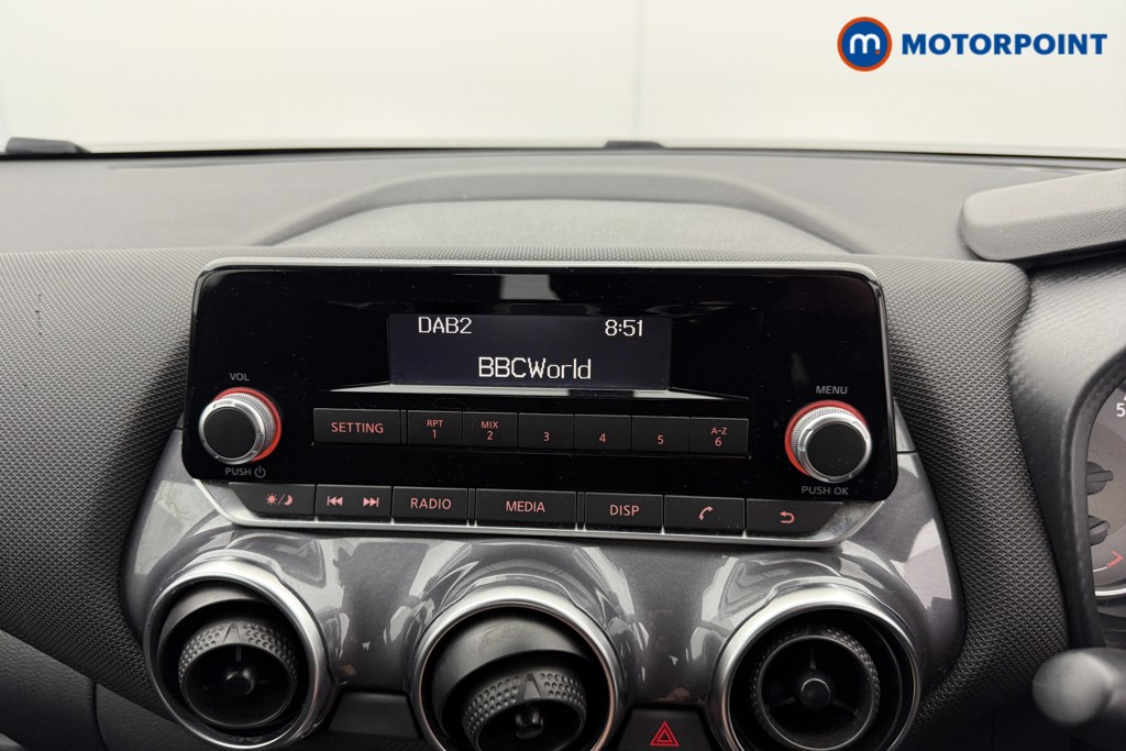 Nissan Juke Visia Manual Petrol SUV - Stock Number (1543292) - 5th supplementary image