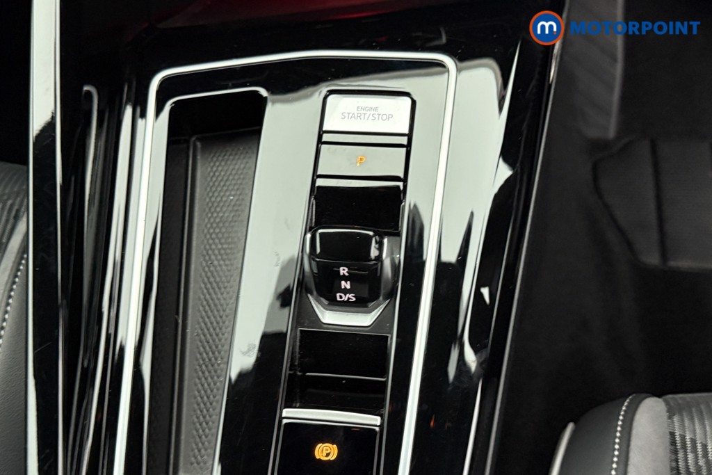 Volkswagen Golf R-Line Automatic Petrol Hatchback - Stock Number (1543919) - 12th supplementary image