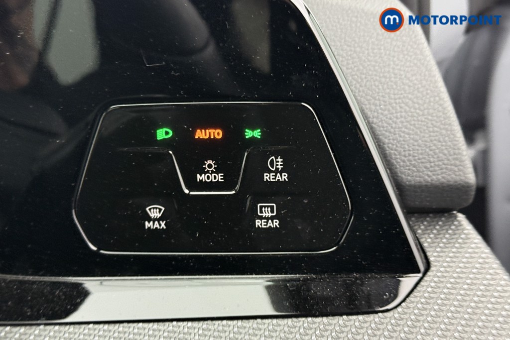 Volkswagen Golf R-Line Automatic Petrol Hatchback - Stock Number (1543919) - 15th supplementary image