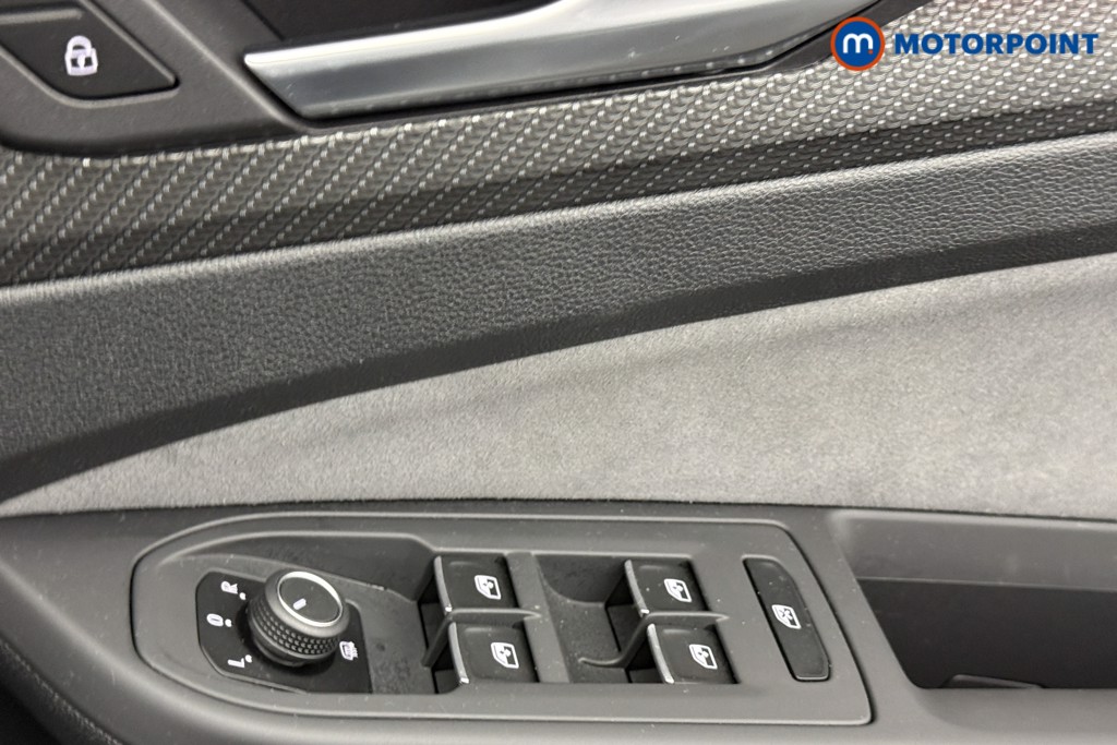 Volkswagen Golf R-Line Automatic Petrol Hatchback - Stock Number (1543919) - 16th supplementary image