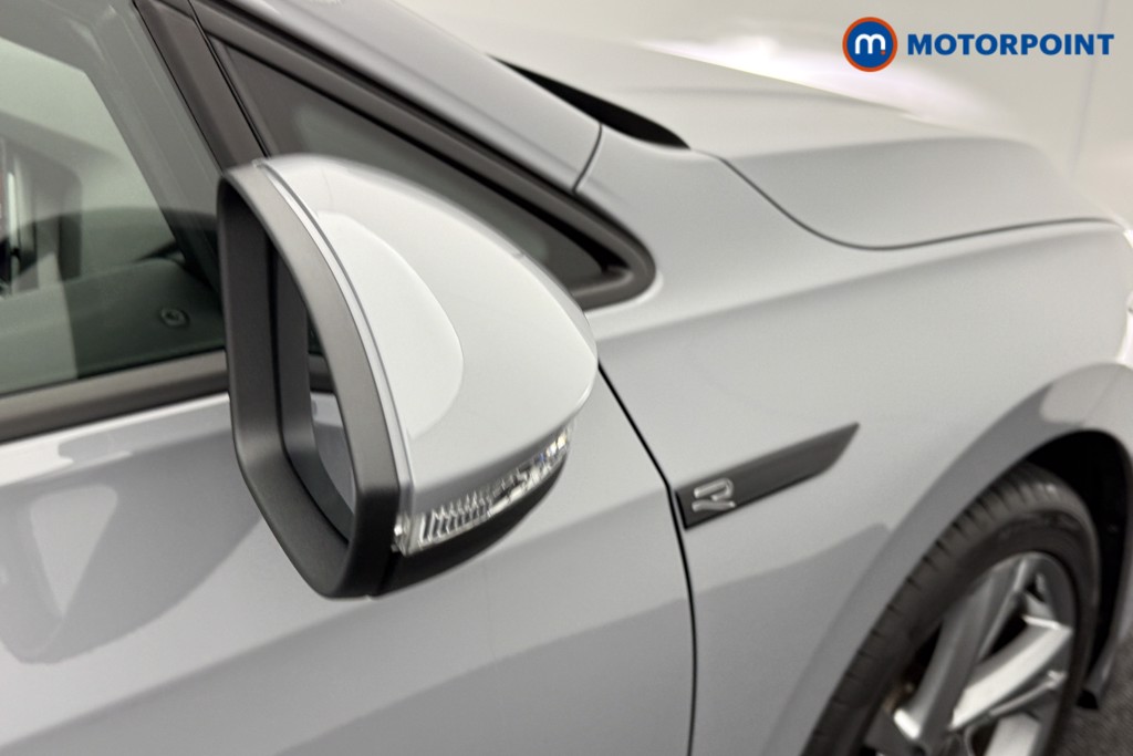 Volkswagen Golf R-Line Automatic Petrol Hatchback - Stock Number (1543919) - 18th supplementary image