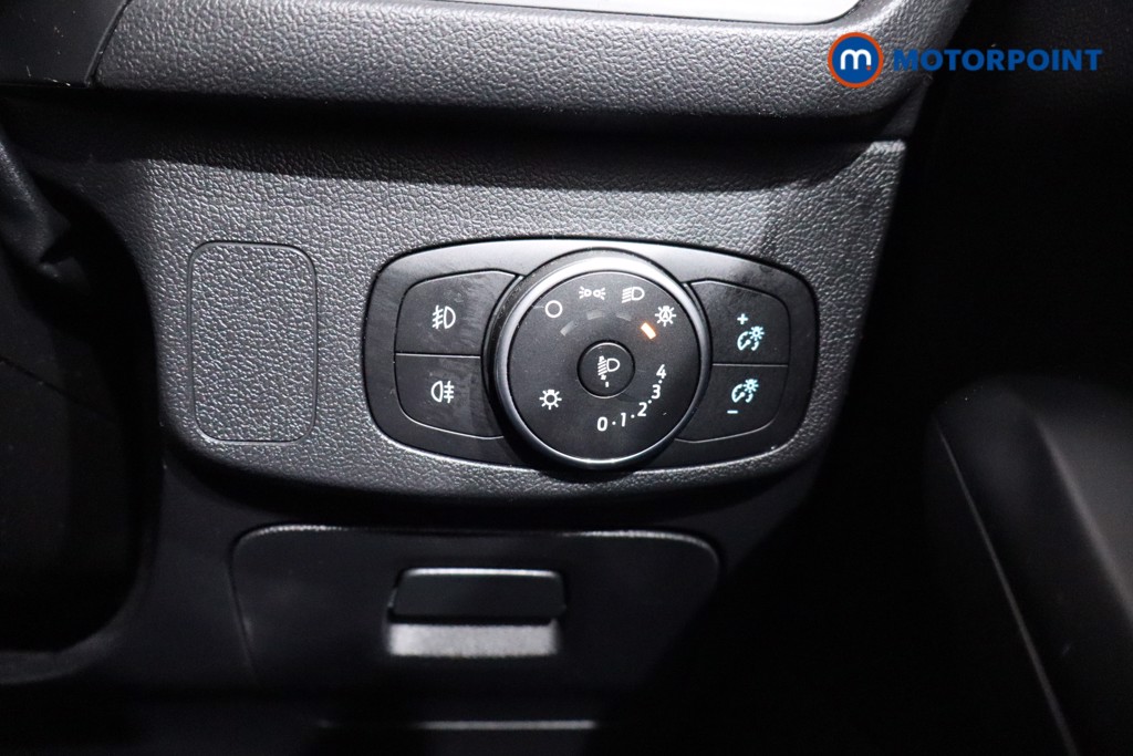 Ford Focus Titanium Automatic Petrol Hatchback - Stock Number (1543958) - 19th supplementary image