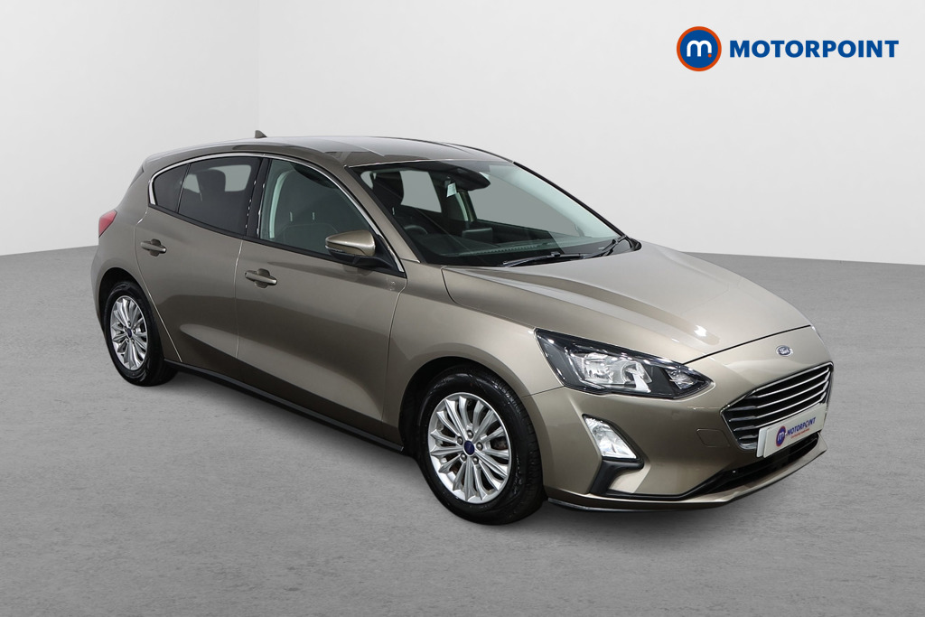 Ford Focus Titanium Automatic Petrol Hatchback - Stock Number (1543958) - Drivers side front corner