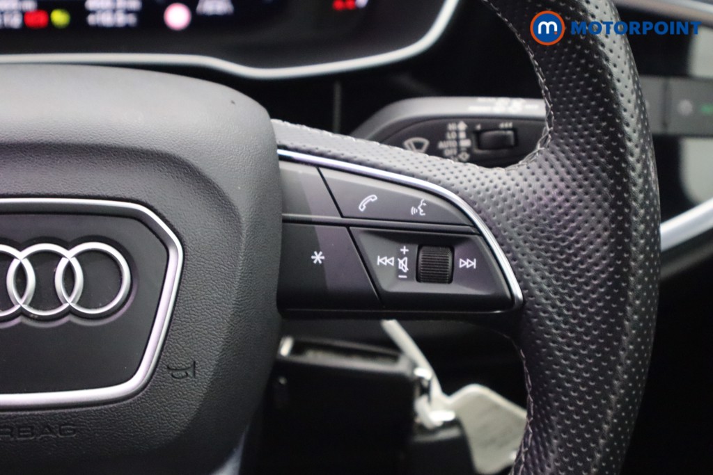 Audi Q3 Black Edition Manual Petrol SUV - Stock Number (1544368) - 5th supplementary image