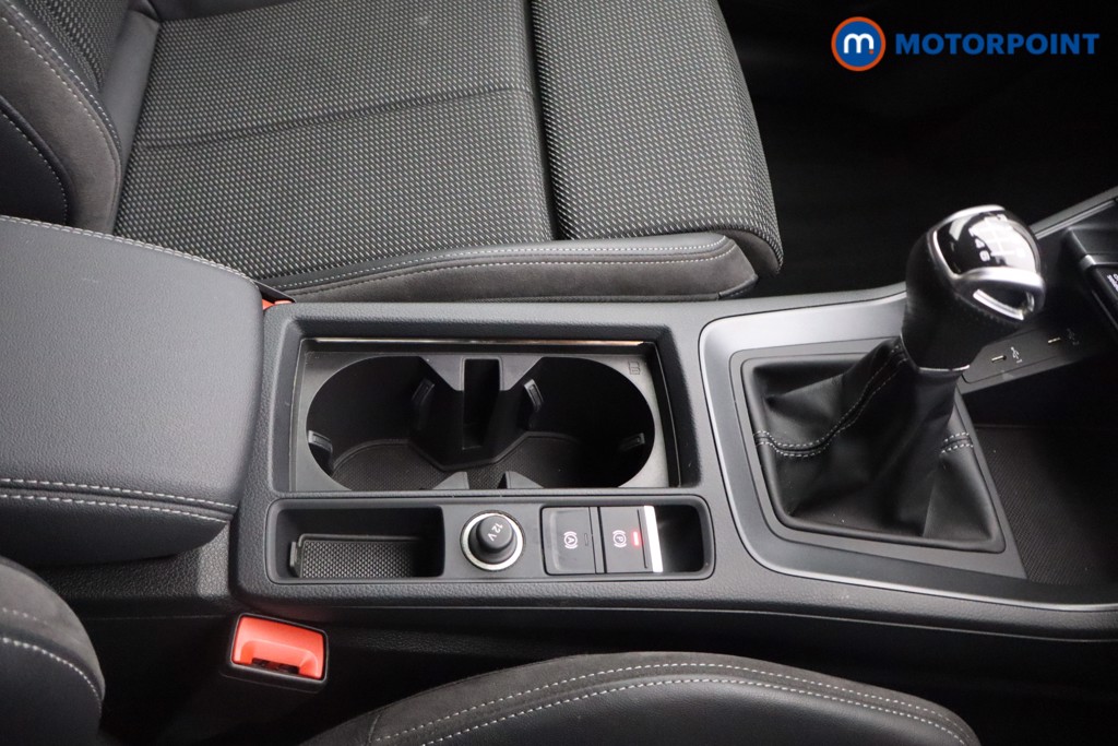 Audi Q3 Black Edition Manual Petrol SUV - Stock Number (1544368) - 7th supplementary image