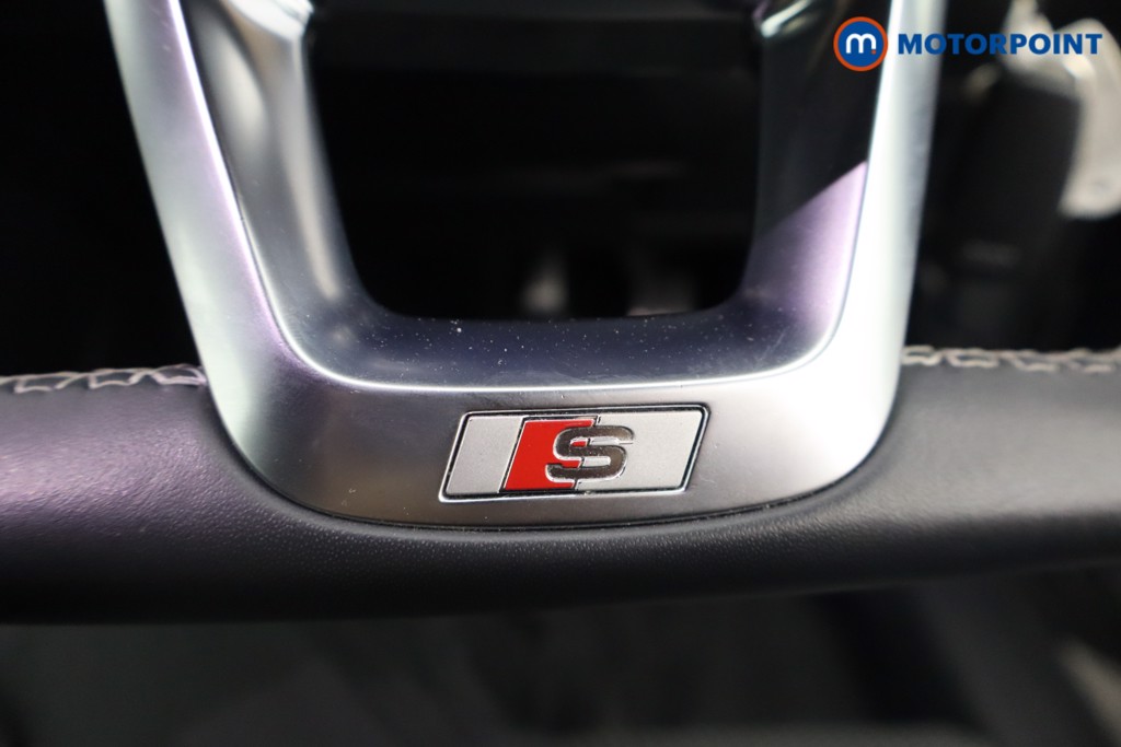 Audi Q3 Black Edition Manual Petrol SUV - Stock Number (1544368) - 13th supplementary image