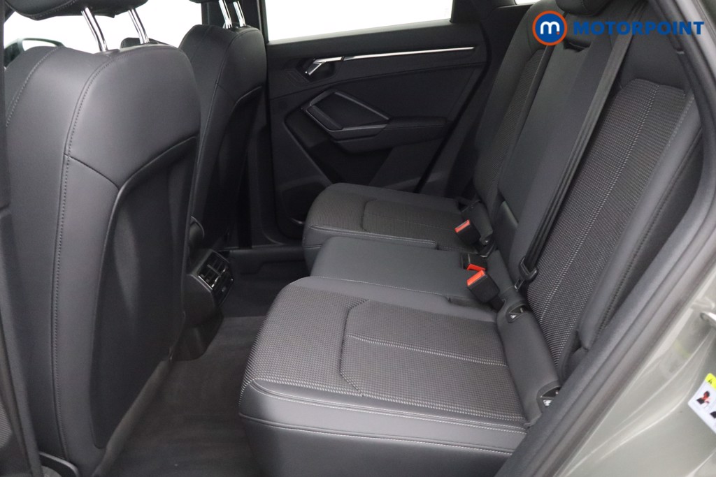 Audi Q3 Black Edition Manual Petrol SUV - Stock Number (1544368) - 21st supplementary image