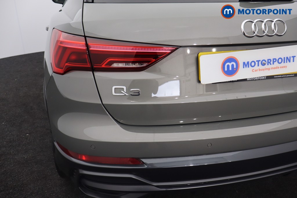 Audi Q3 Black Edition Manual Petrol SUV - Stock Number (1544368) - 28th supplementary image