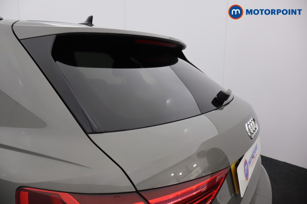 Audi Q3 Black Edition Manual Petrol SUV - Stock Number (1544368) - 29th supplementary image