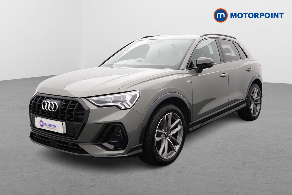 Audi Q3 Black Edition Manual Petrol SUV - Stock Number (1544368) - Passenger side front corner