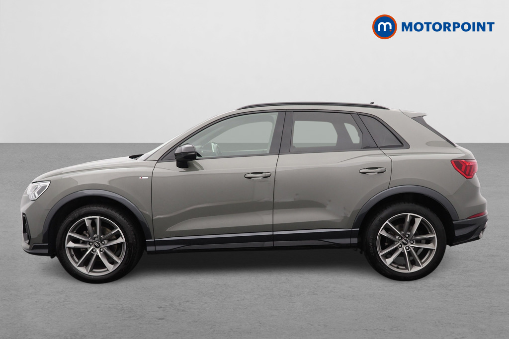Audi Q3 Black Edition Manual Petrol SUV - Stock Number (1544368) - Passenger side