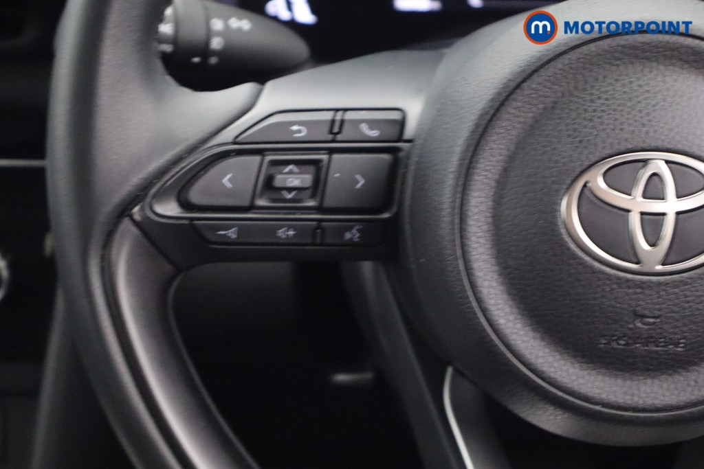 Toyota Yaris Cross Icon Automatic Petrol-Electric Hybrid Estate - Stock Number (1544380) - 4th supplementary image