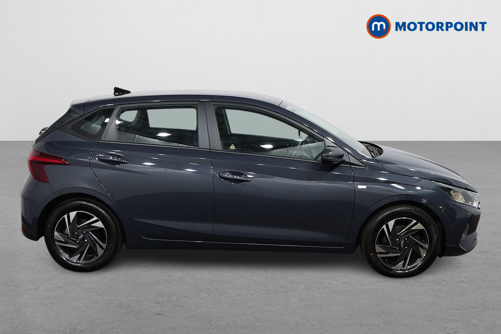 Hyundai I20 Se Connect Manual Petrol Hatchback - Stock Number (1544481) - Drivers side