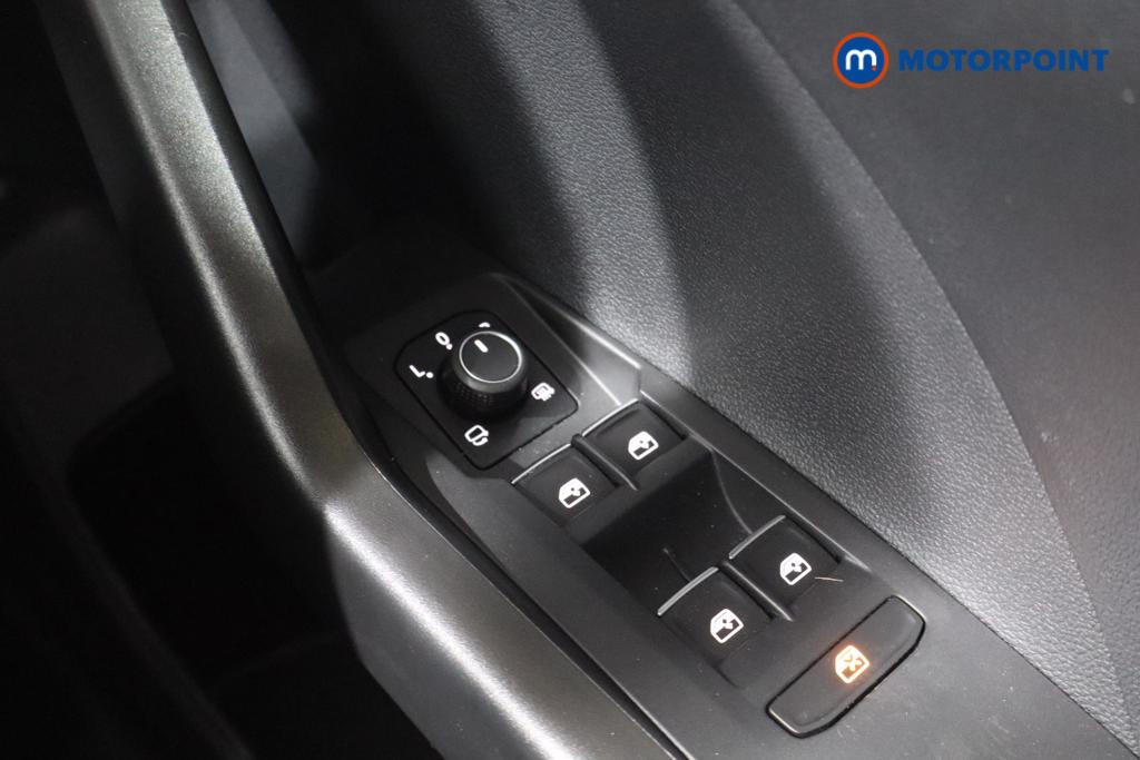 Volkswagen T-Cross R-Line Manual Petrol SUV - Stock Number (1545139) - 14th supplementary image