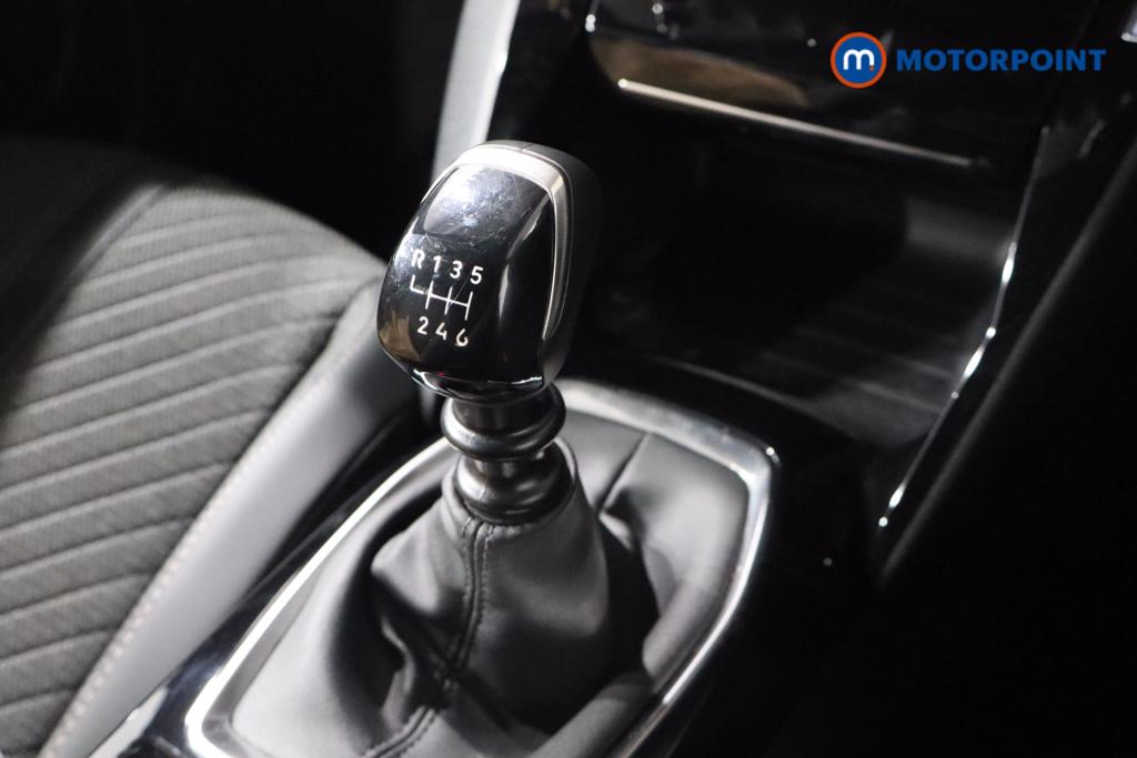 Peugeot 2008 Allure Manual Petrol SUV - Stock Number (1545175) - 6th supplementary image
