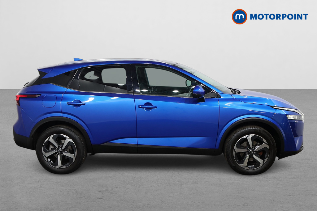 Nissan Qashqai N-Connecta Manual Petrol SUV - Stock Number (1545381) - Drivers side