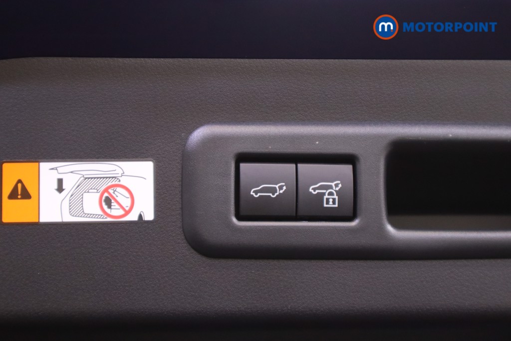 Lexus LBX Premium Plus Automatic Petrol-Electric Hybrid SUV - Stock Number (1545650) - 15th supplementary image