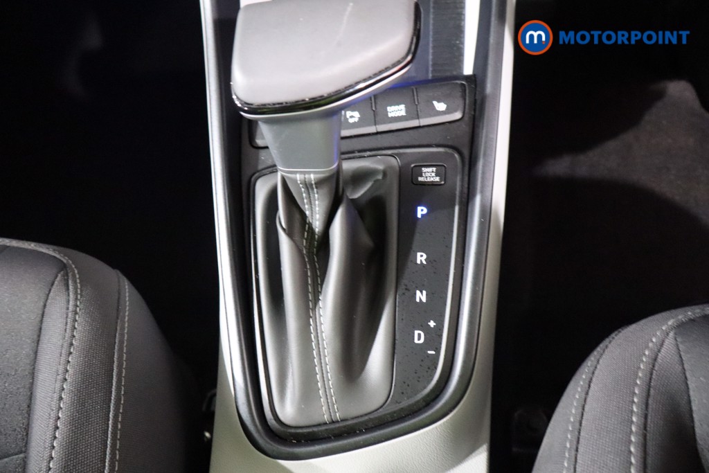 Hyundai Bayon Ultimate Automatic Petrol-Electric Hybrid SUV - Stock Number (1545845) - 17th supplementary image
