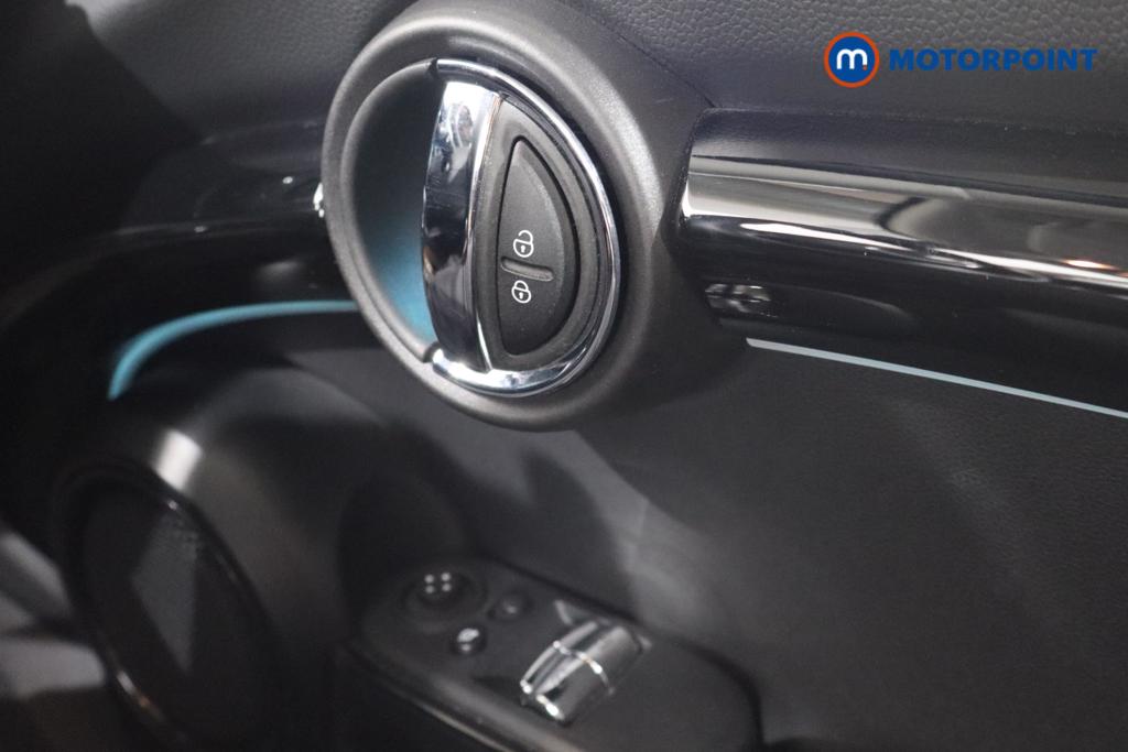 Mini Hatchback Cooper Classic Automatic Petrol Hatchback - Stock Number (1545969) - 8th supplementary image