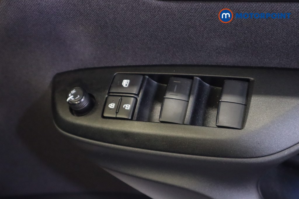 Toyota Yaris Gr Sport Automatic Petrol-Electric Hybrid Hatchback - Stock Number (1546438) - 8th supplementary image