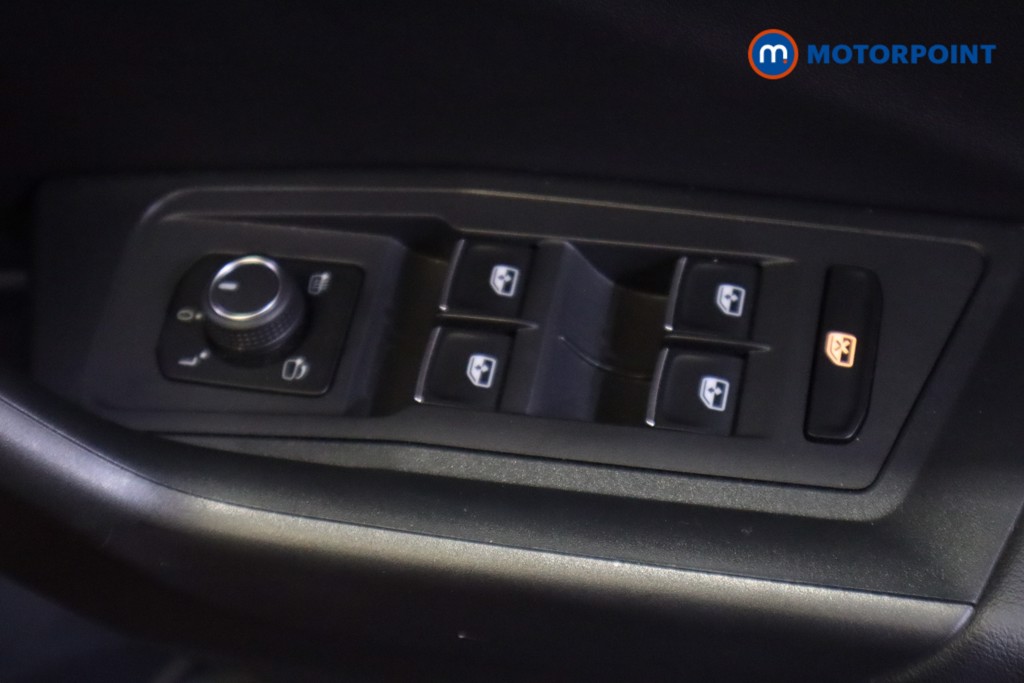 Volkswagen T-Roc R Automatic Petrol SUV - Stock Number (1546534) - 1st supplementary image