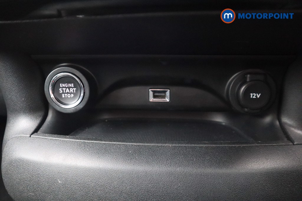 Citroen C4 Cactus Flair Manual Petrol SUV - Stock Number (1510705) - 9th supplementary image
