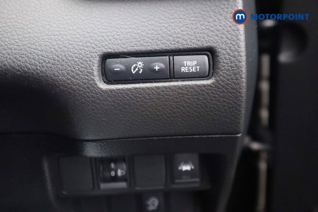 Nissan Qashqai Acenta Premium Manual Petrol SUV - Stock Number (1521614) - 11th supplementary image