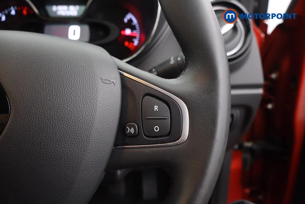 Renault Captur Iconic Manual Diesel SUV - Stock Number (1526425) - 4th supplementary image