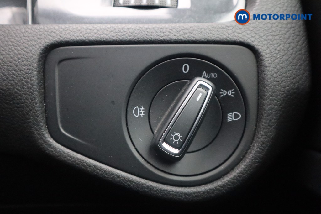 Volkswagen Golf SE Automatic Diesel Hatchback - Stock Number (1528951) - 15th supplementary image