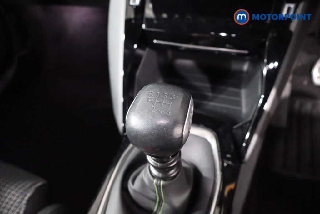 Peugeot 2008 GT Manual Petrol SUV - Stock Number (1530244) - 21st supplementary image