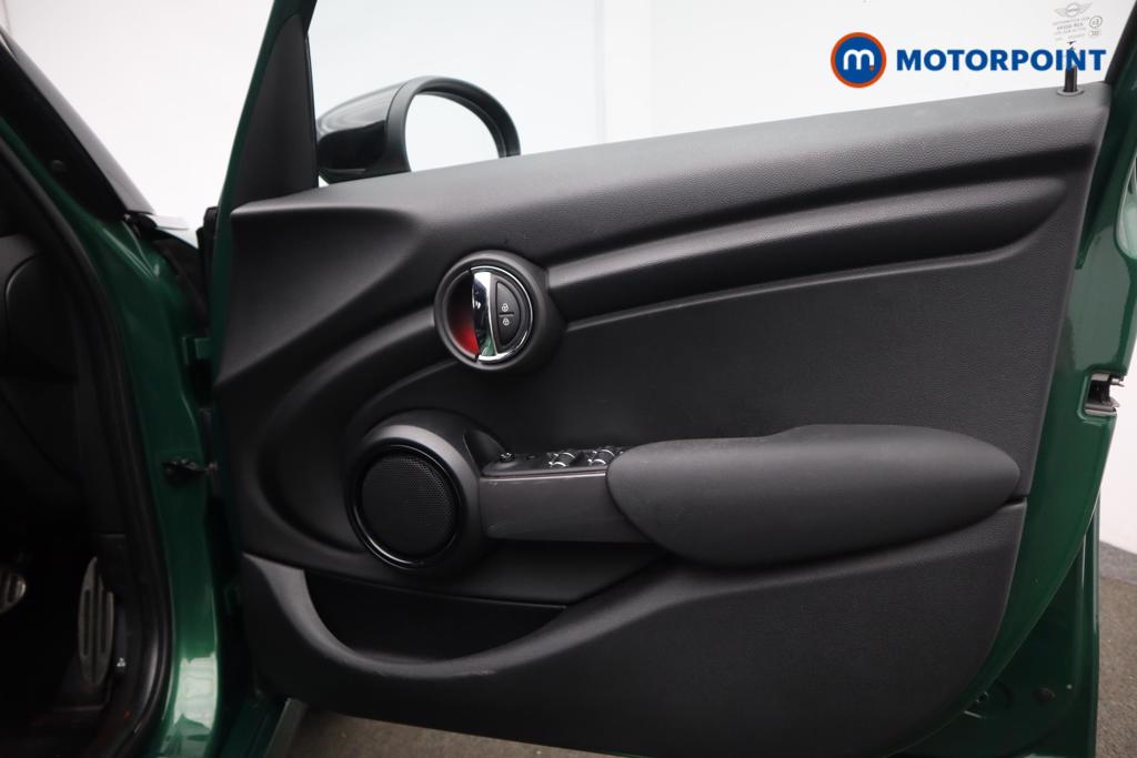 Mini Hatchback Cooper Sport Automatic Petrol Hatchback - Stock Number (1530282) - 8th supplementary image