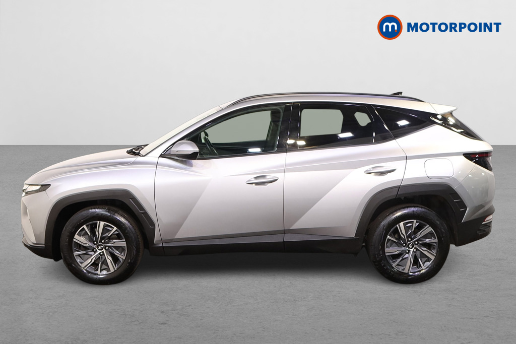Hyundai Tucson Se Connect Manual Petrol SUV - Stock Number (1530402) - Passenger side