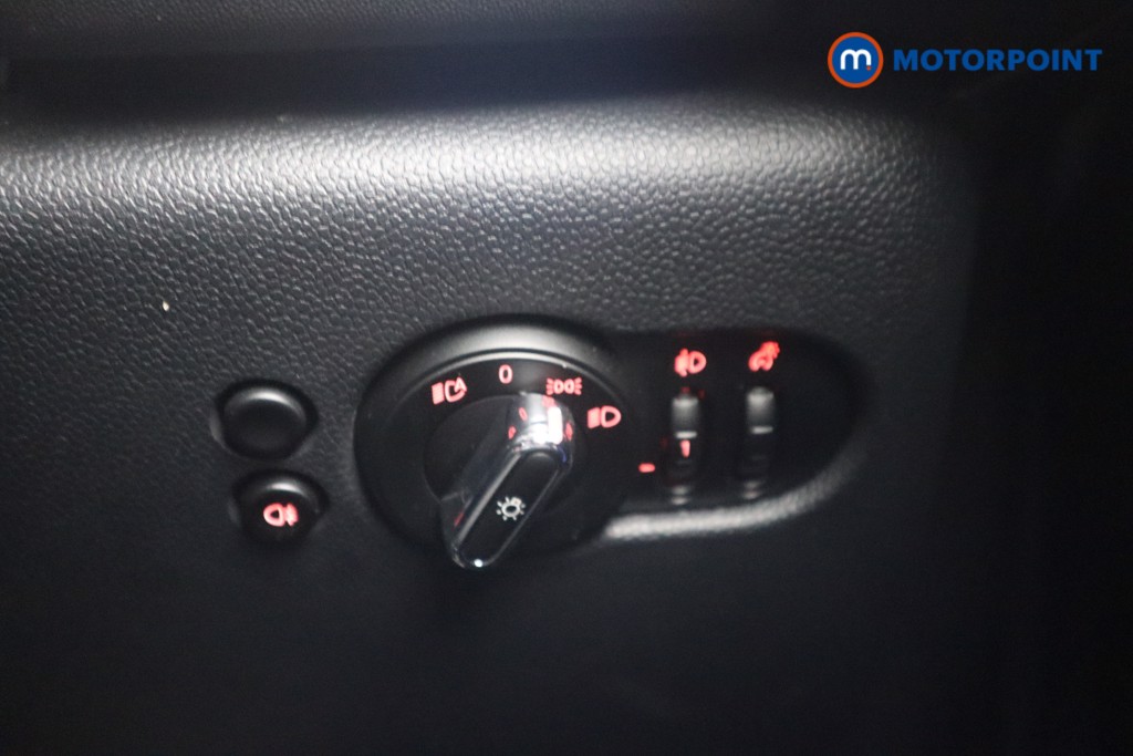 Mini Hatchback Cooper Classic Manual Petrol Hatchback - Stock Number (1530868) - 13th supplementary image