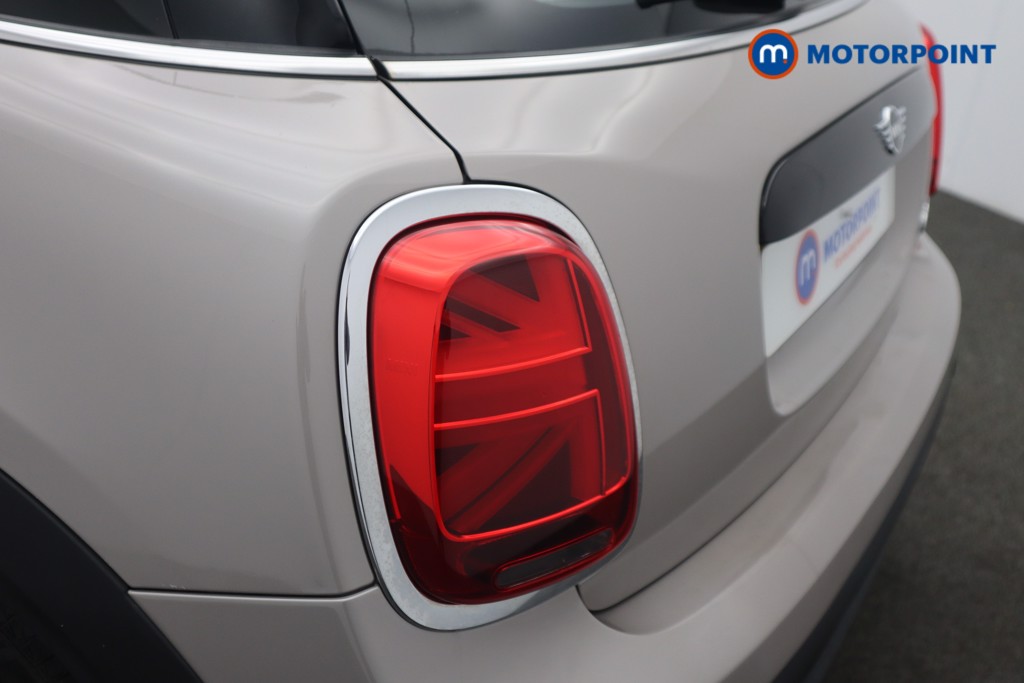 Mini Hatchback Cooper Classic Manual Petrol Hatchback - Stock Number (1530868) - 25th supplementary image