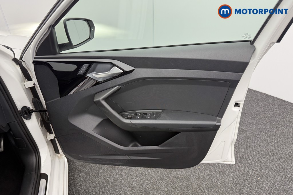 Audi A1 S Line Manual Petrol Hatchback - Stock Number (1534149) - 17th supplementary image