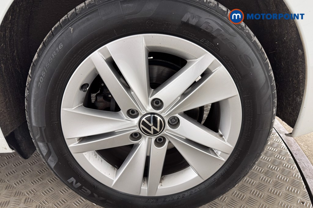 Volkswagen Golf Life Manual Petrol Hatchback - Stock Number (1535695) - 23rd supplementary image