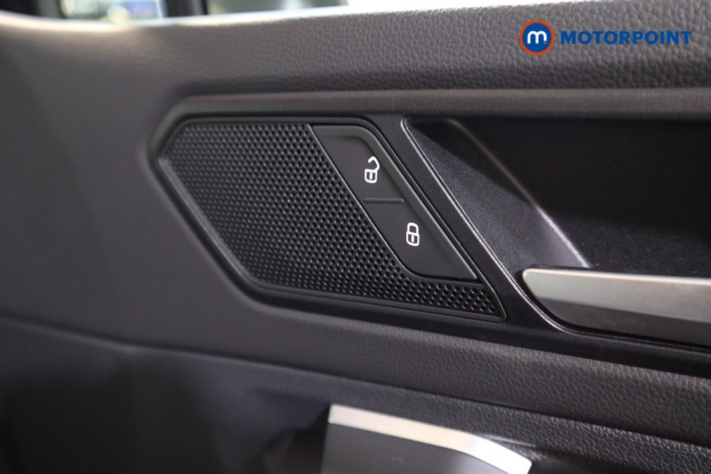 Volkswagen Tiguan R-Line Automatic Petrol SUV - Stock Number (1536310) - 10th supplementary image