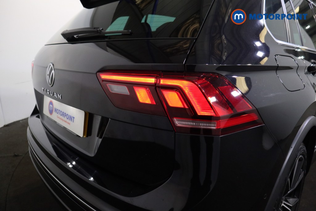 Volkswagen Tiguan R-Line Automatic Petrol SUV - Stock Number (1536310) - 22nd supplementary image