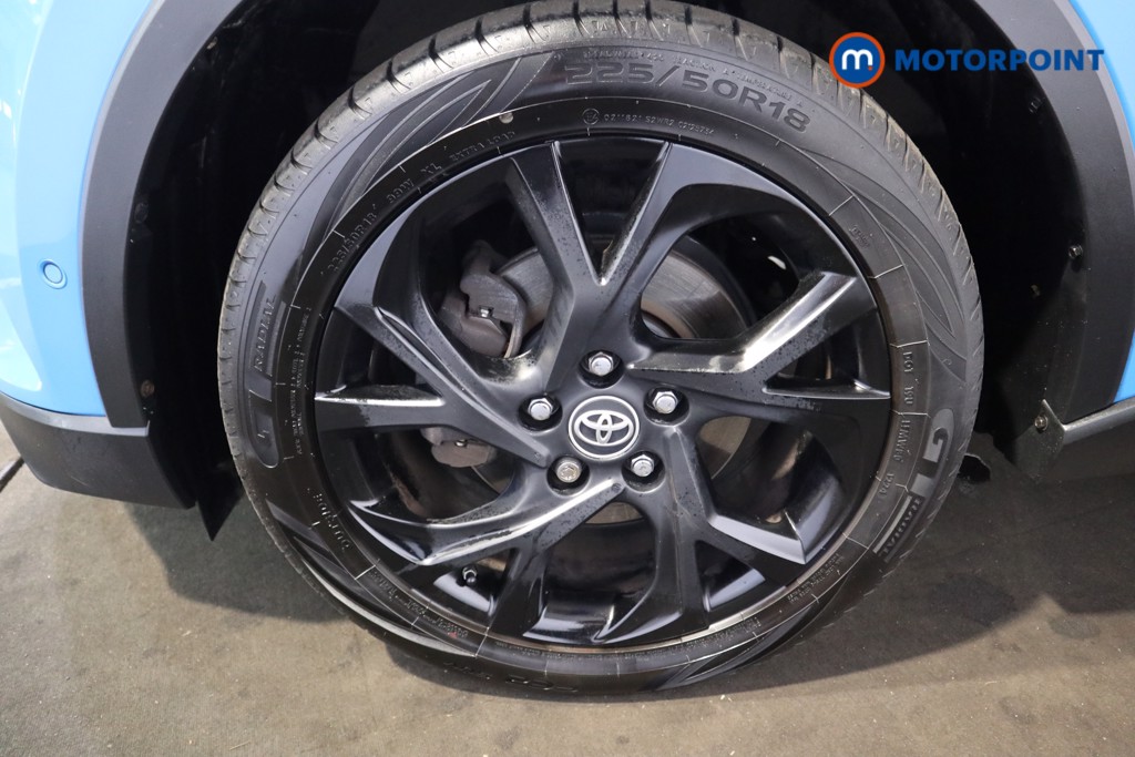 Toyota C-Hr Dynamic Manual Petrol SUV - Stock Number (1536834) - 15th supplementary image