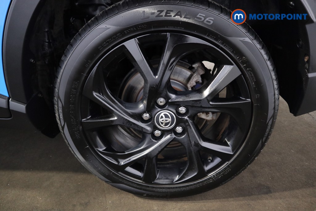 Toyota C-Hr Dynamic Manual Petrol SUV - Stock Number (1536834) - 16th supplementary image