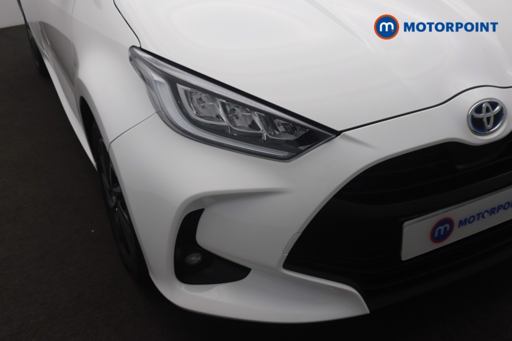 Toyota Yaris Design Automatic Petrol-Electric Hybrid Hatchback - Stock Number (1537016) - 19th supplementary image