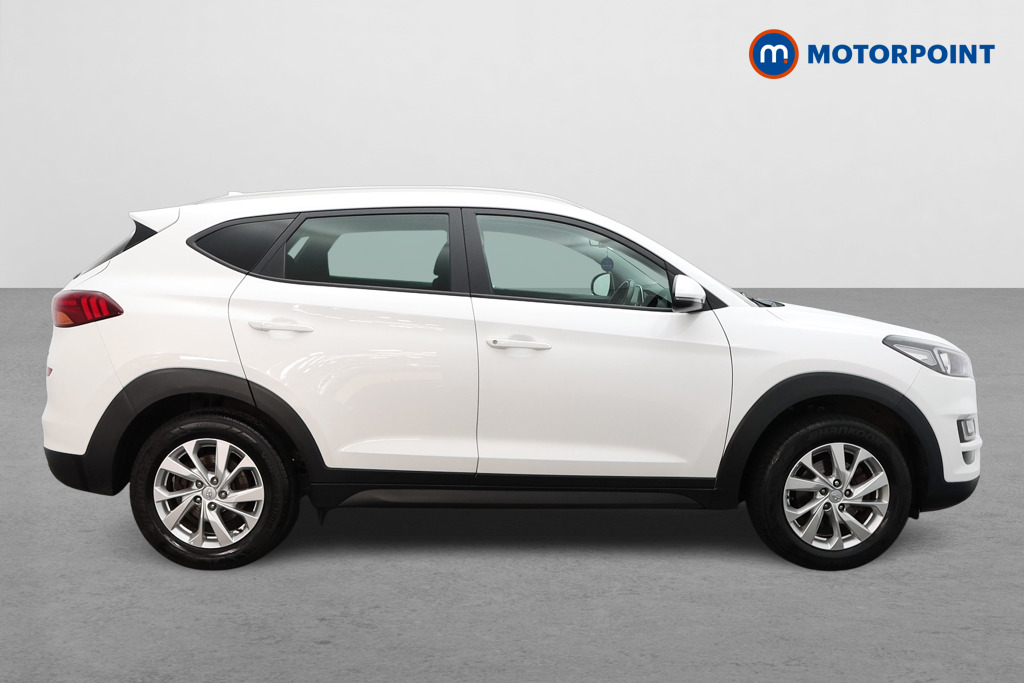Hyundai Tucson Se Nav Manual Petrol SUV - Stock Number (1537898) - Drivers side