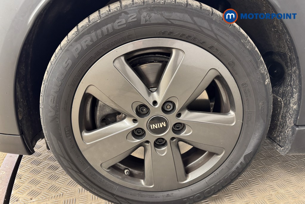 Mini Hatchback Cooper S Classic Manual Petrol Hatchback - Stock Number (1538270) - 24th supplementary image