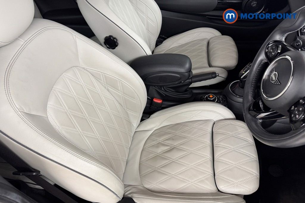 Mini Hatchback Cooper S Exclusive Automatic Petrol Hatchback - Stock Number (1539359) - 5th supplementary image