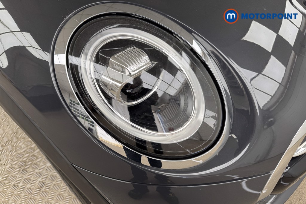 Mini Hatchback Cooper S Exclusive Automatic Petrol Hatchback - Stock Number (1539359) - 17th supplementary image